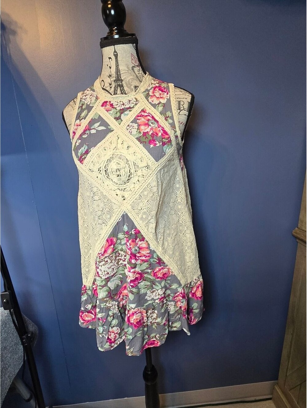 Umgee Crochet Lace Floral Dress Womens S Gray Pink Boho Ruffle Sleeveless